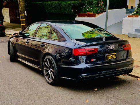 Used 2016 Audi S6 Prestige w/ Prestige Package image 28