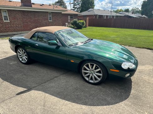 Used 2004 Jaguar XK8 Convertible RWD image 6