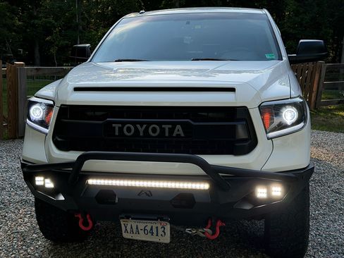 Used 2014 Toyota Tundra SR5 w/ TRD Off Road Package AWD/4WD image 2