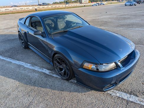 Used 2001 Ford Mustang GT image 10