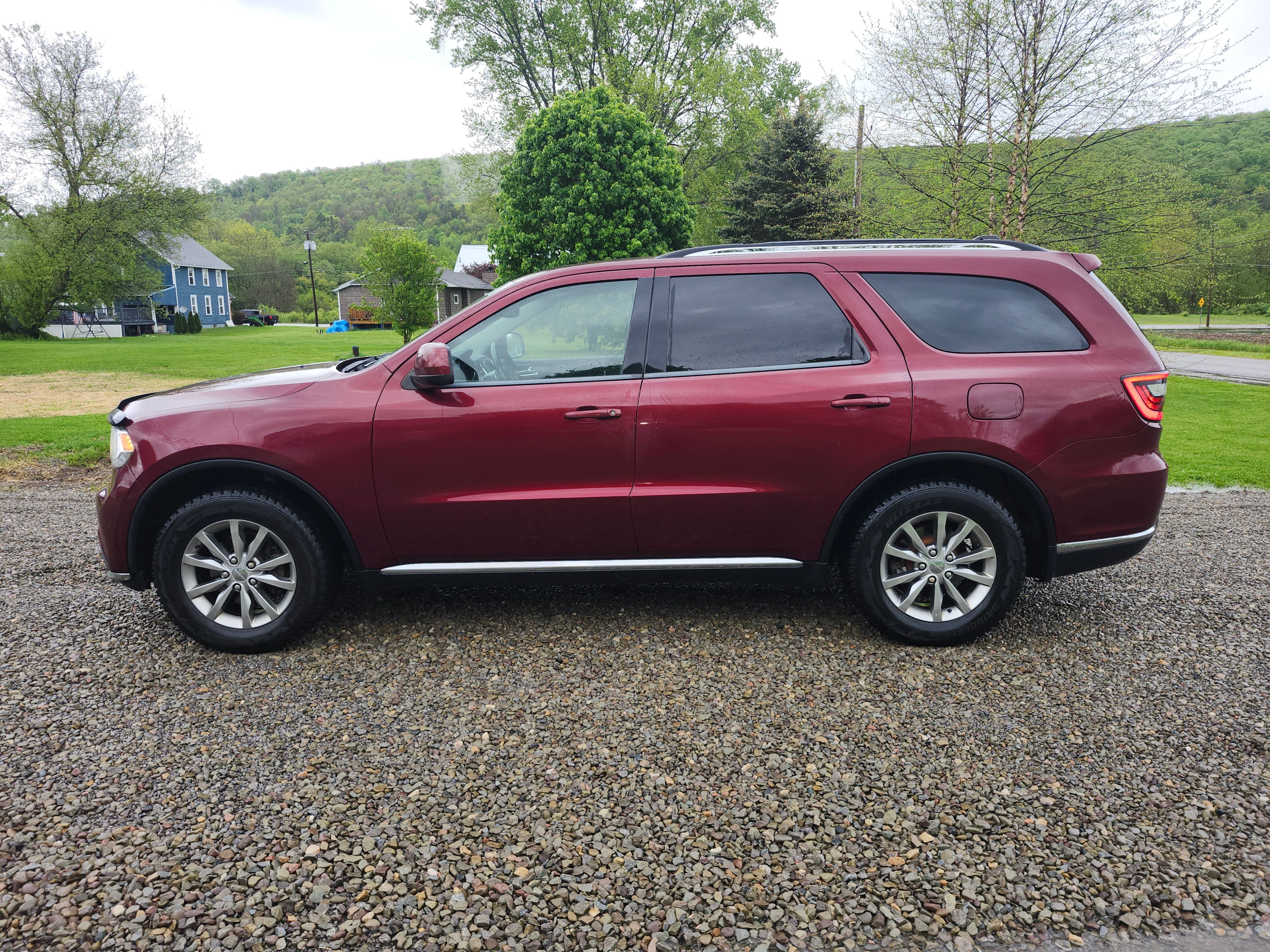 Used 2017 Dodge Durango SXT w/ Quick Order Package 23B AWD/4WD image 1