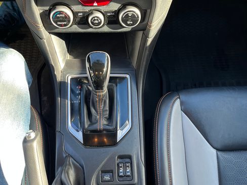 Used 2020 Subaru Crosstrek 2.0i Limited w/ Moonroof Package image 11