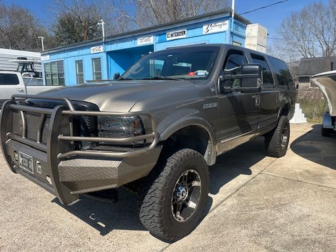 Used 2003 Ford Excursion Limited image 1