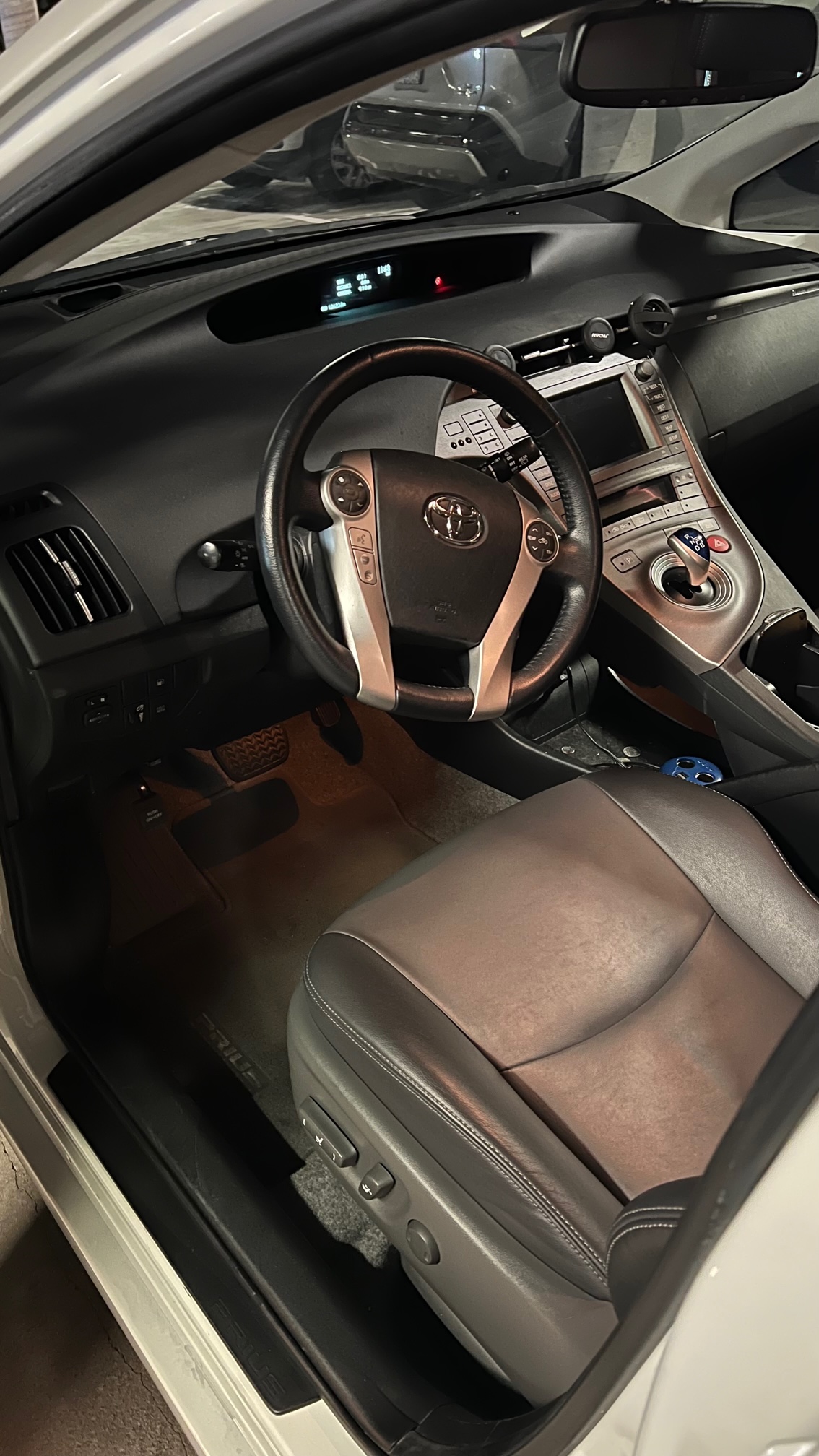 Used 2014 Toyota Prius Prime Advanced FWD image 8