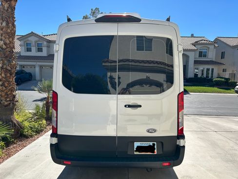 Used 2021 Ford Transit 250 Medium Roof RWD image 9
