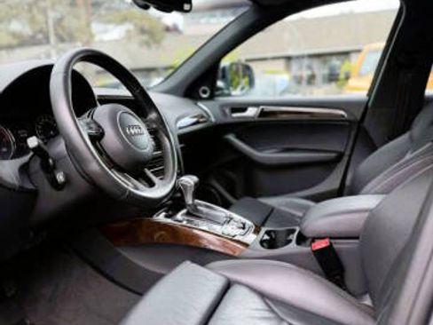 Used 2014 Audi Q5 2.0T Premium Plus AWD/4WD image 6