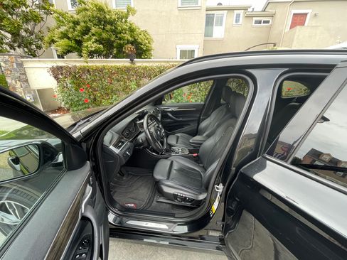 Used 2017 BMW X1 xDrive28i image 8