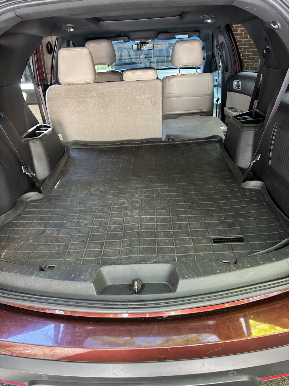 Used 2015 Ford Explorer Limited w/ Equipment Group 302A AWD/4WD image 8