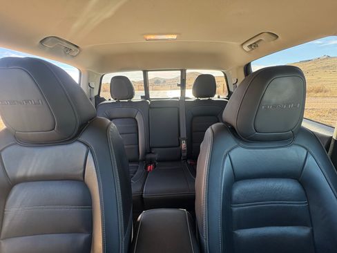 Used 2017 GMC Canyon Denali image 13