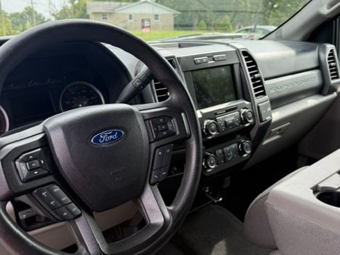 Used 2021 Ford F550 4x4 Crew Cab Super Duty image 8