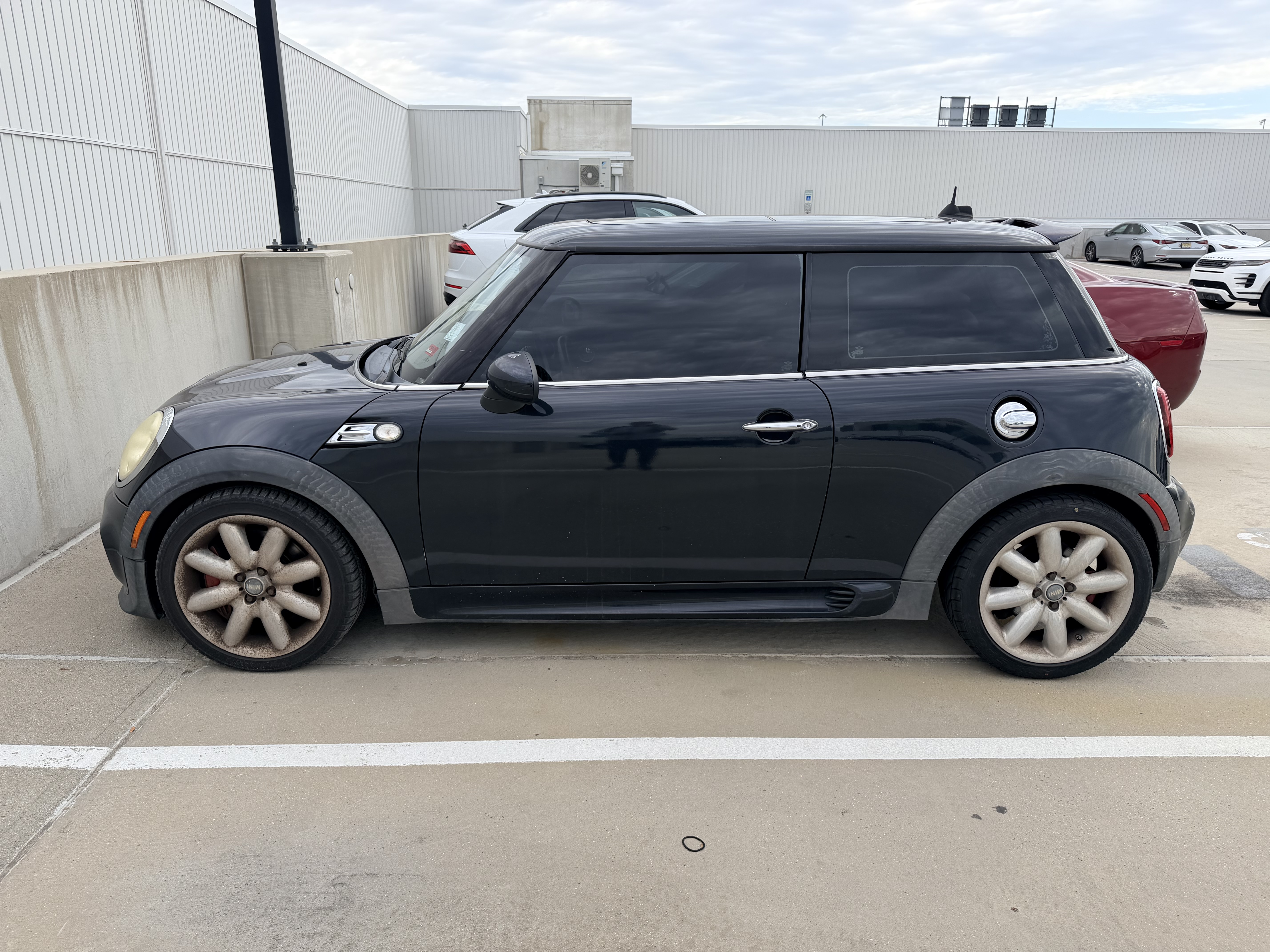 Used 2009 MINI Cooper John Cooper Works FWD image 15