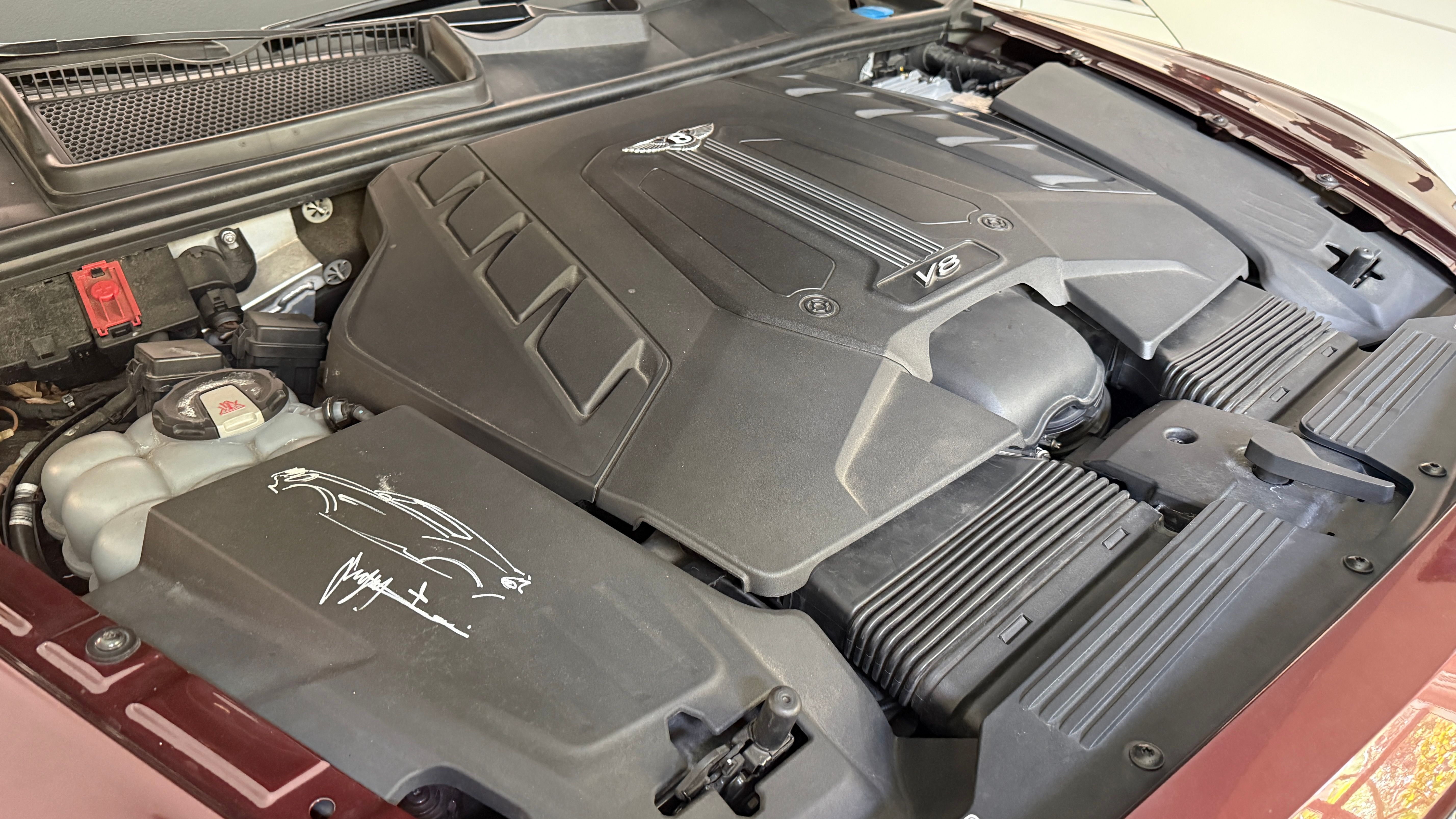 Used 2019 Bentley Bentayga AWD/4WD image 23