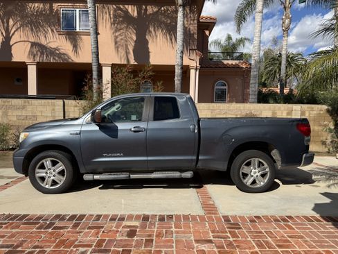 Used 2007 Toyota Tundra Limited image 2