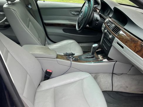 Used 2011 BMW 328i xDrive Sedan AWD/4WD image 18