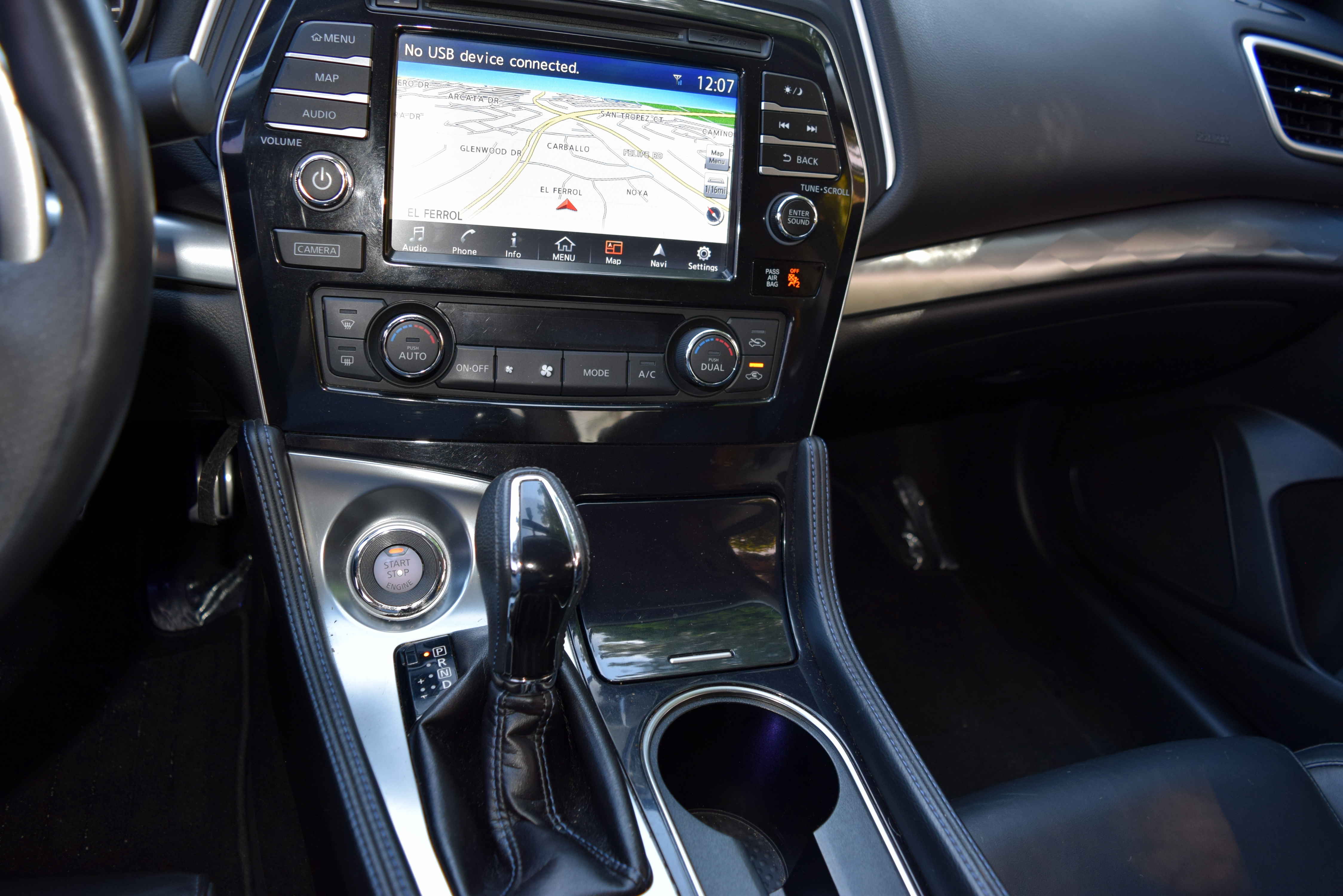 Used 2016 Nissan Maxima SR w/ Interior Lighting Package FWD image 8