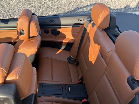 Used 2013 BMW 335i Convertible RWD image 10