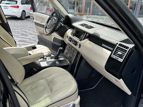 Used 2011 Land Rover Range Rover Supercharged AWD/4WD image 14
