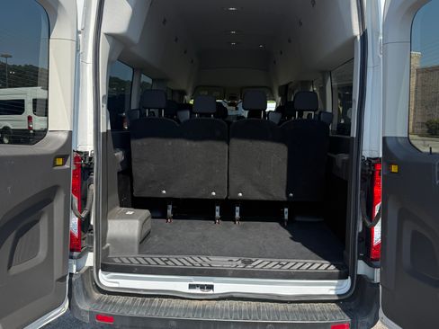 Used 2023 Ford Transit 350 XLT RWD image 9