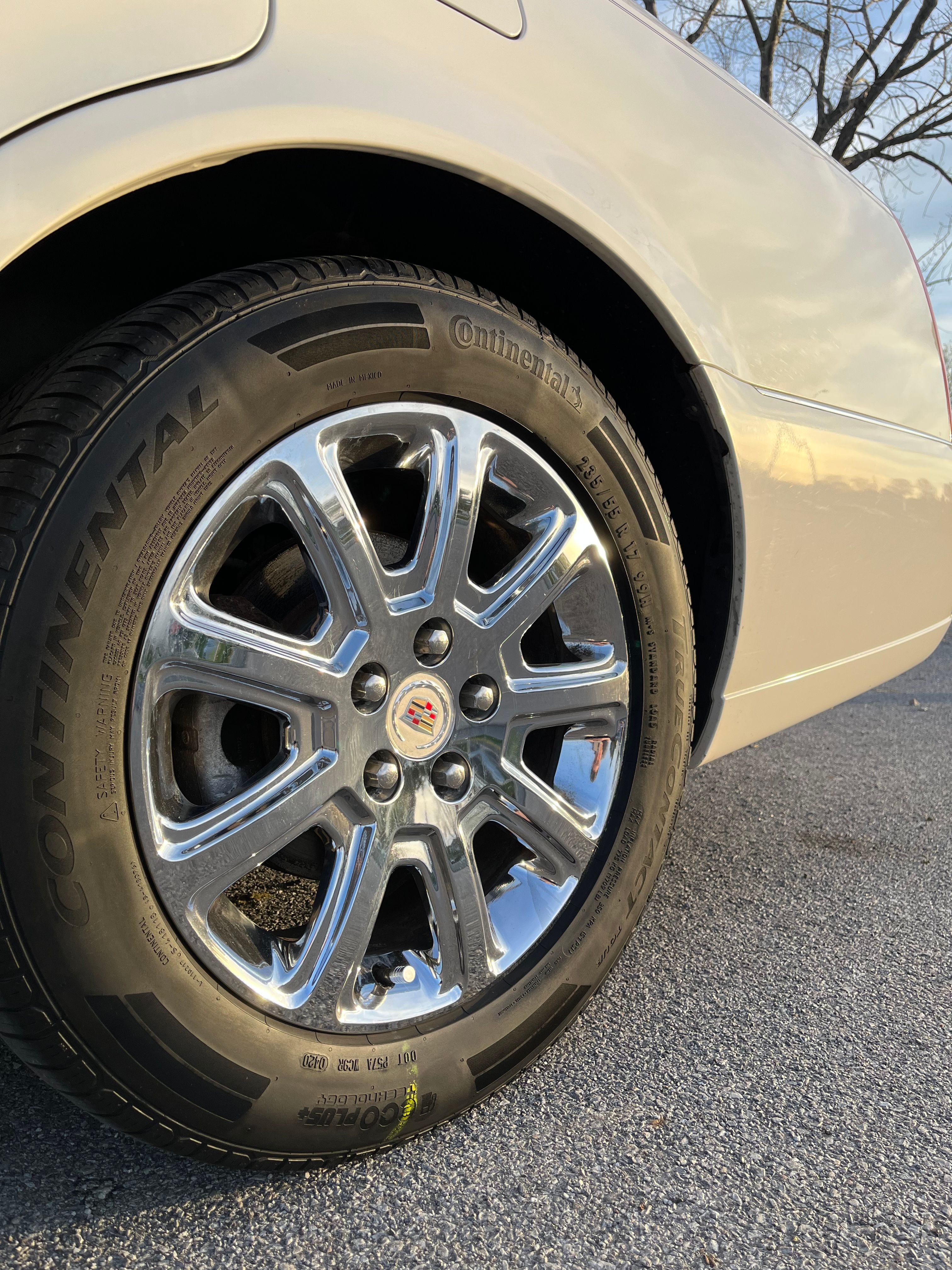 Used 2008 Cadillac DTS FWD image 21