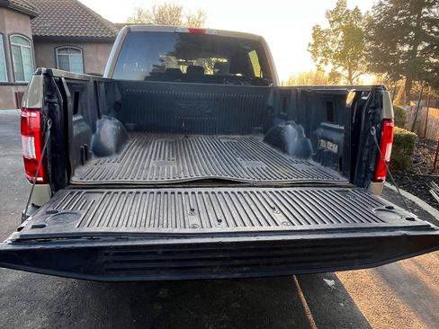 Used 2019 Ford F150 XLT w/ Equipment Group 301A Mid image 4