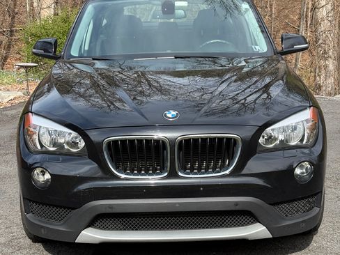 Used 2013 BMW X1 xDrive28i image 1