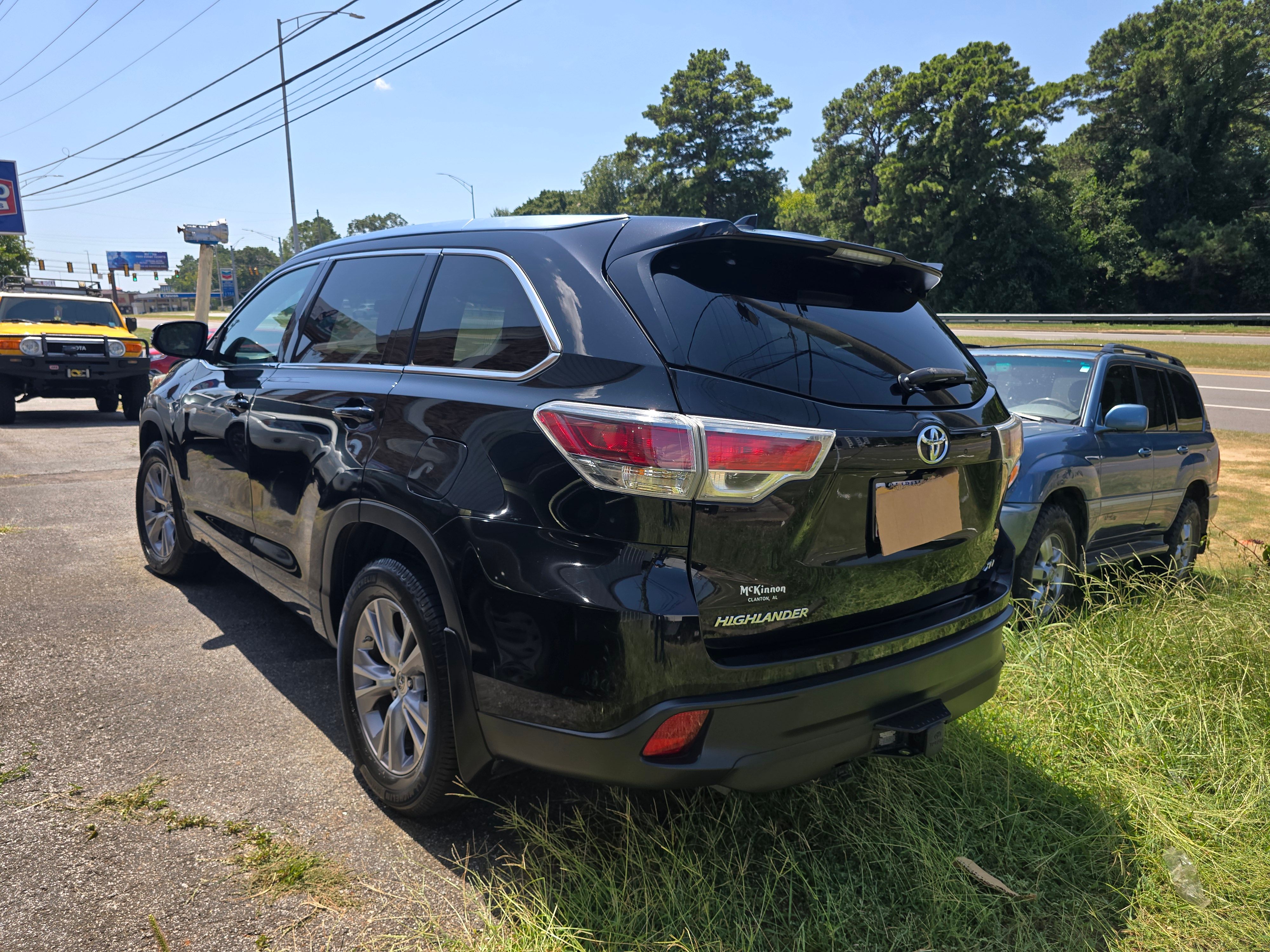 Used 2015 Toyota Highlander XLE FWD image 4