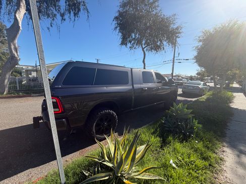 Used 2020 RAM 3500 Big Horn w/ Night Edition image 6