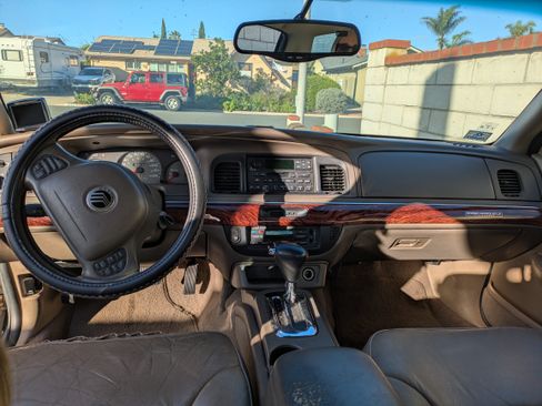 Used 2002 Mercury Grand Marquis LSE image 11