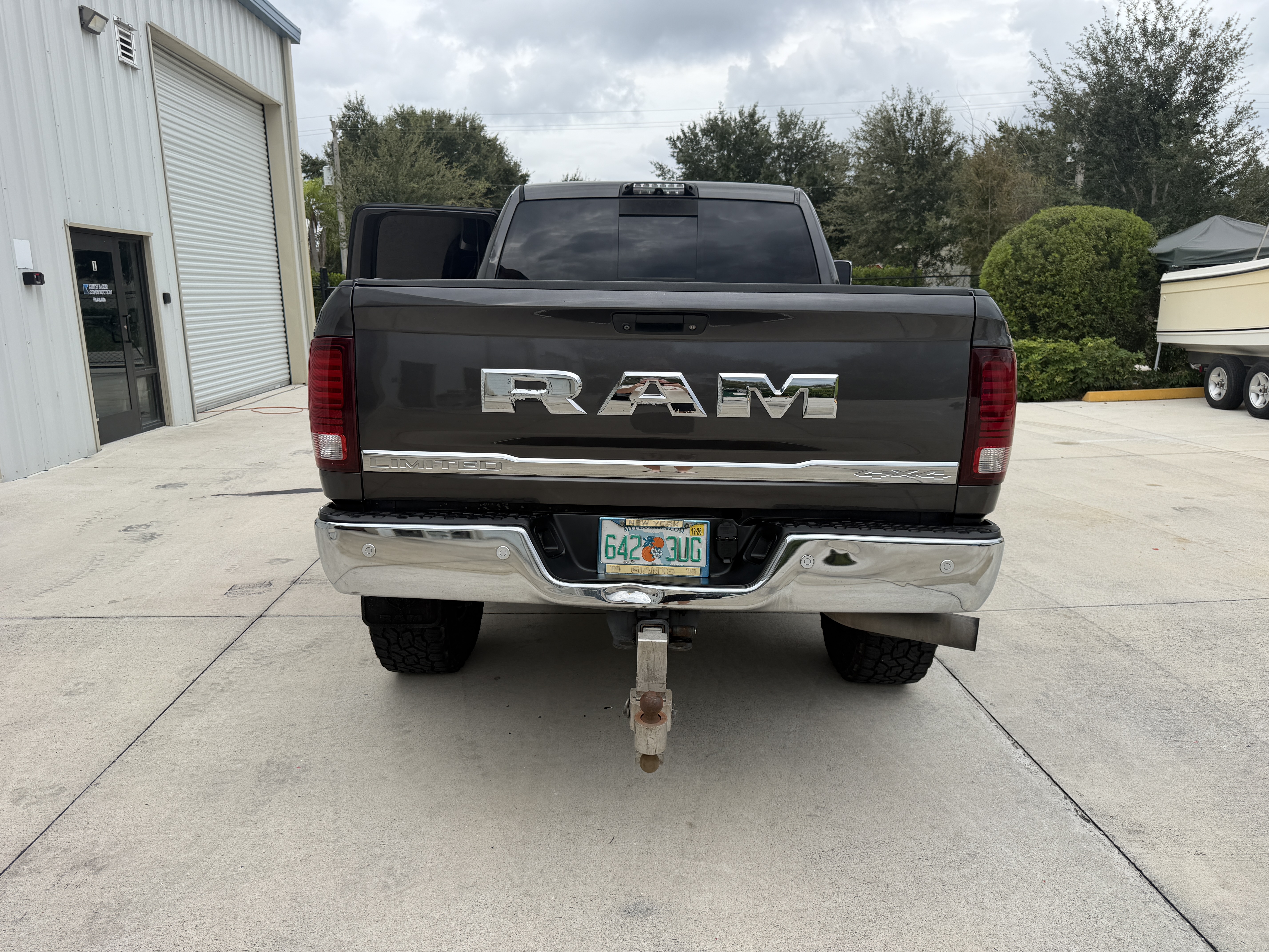 Used 2016 RAM 2500 Limited AWD/4WD image 4