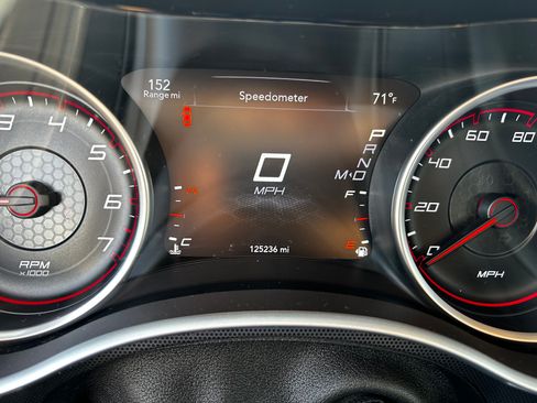 Used 2015 Dodge Charger SXT w/ AWD Plus Group image 15