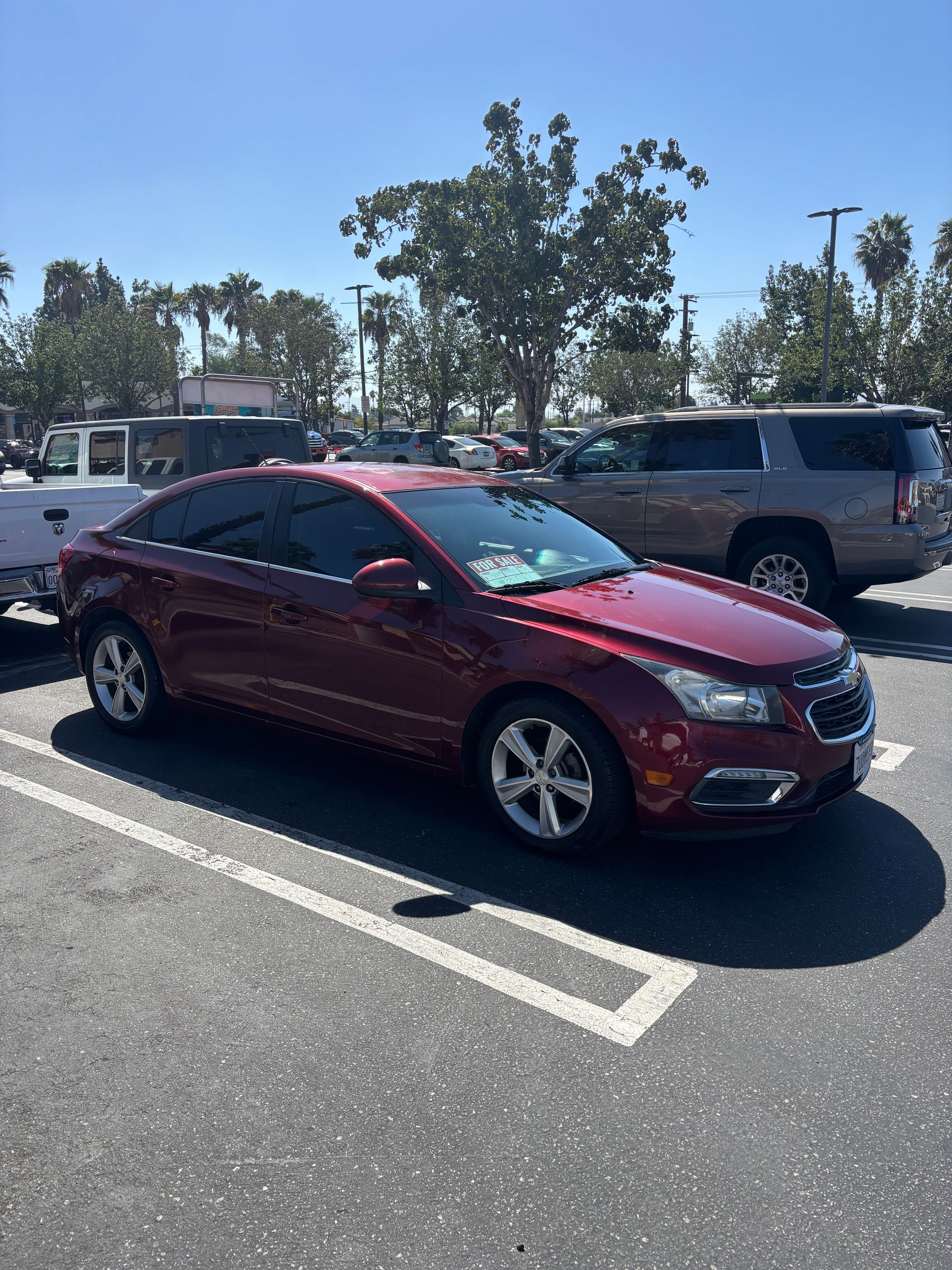 Used 2015 Chevrolet Cruze LT FWD image 2