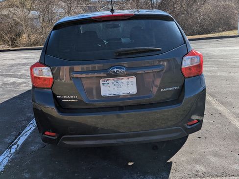 Used 2012 Subaru Impreza 2.0i Premium image 9