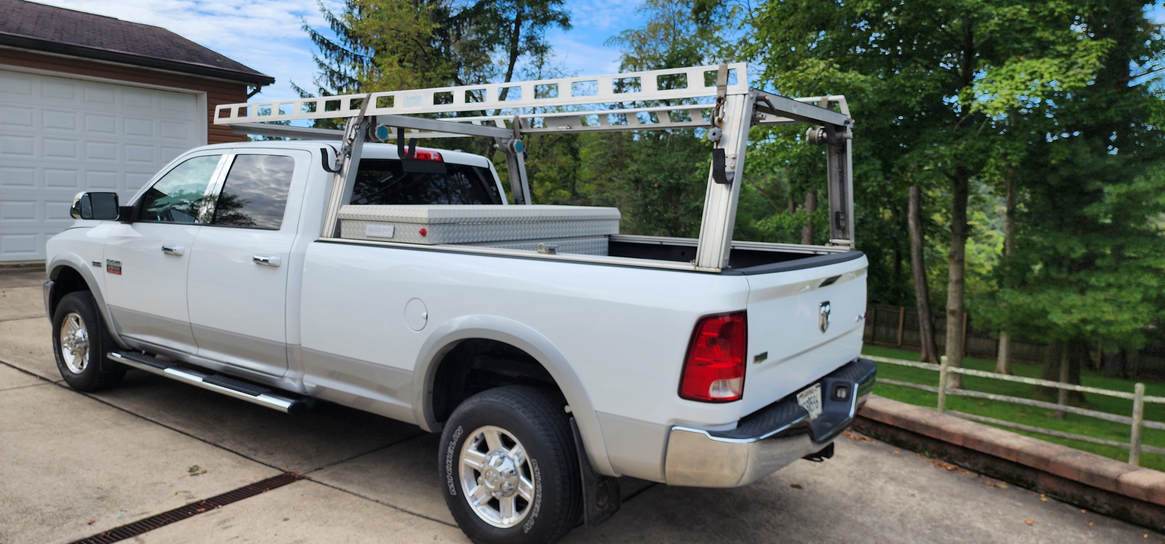Used 2012 RAM 2500 Laramie w/ Protection Group AWD/4WD image 4