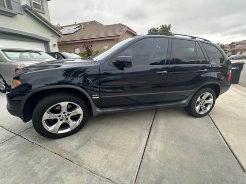 Used 2006 BMW X5 4.4i image 1