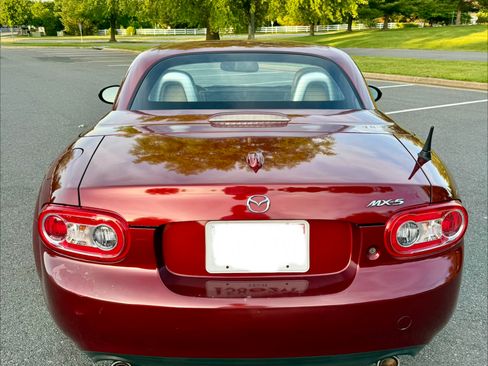 Used 2012 MAZDA MX-5 Miata Grand Touring w/ Premium Pkg RWD image 8