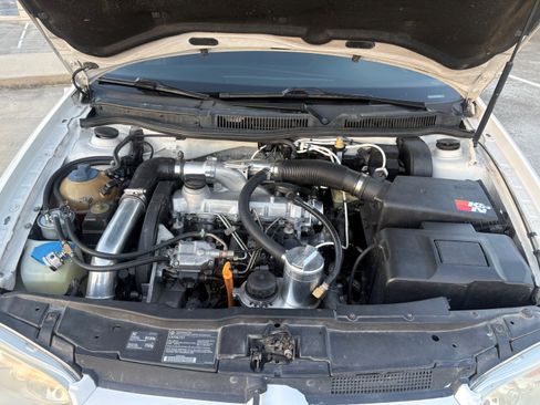 Used 2003 Volkswagen Golf GL FWD image 11