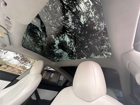 Used 2019 Tesla Model 3 Standard Range Plus RWD image 7