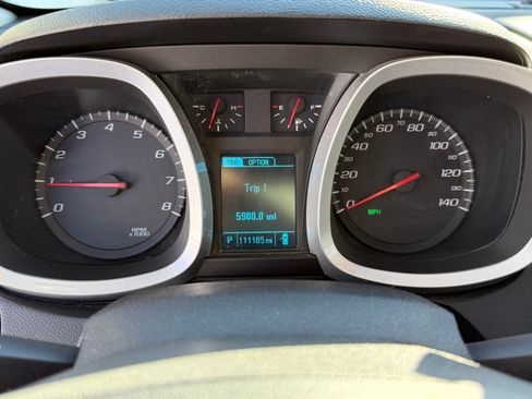 Used 2017 Chevrolet Equinox LT w/ Convenience Package image 9