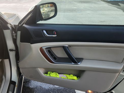 Used 2005 Subaru Outback 3.0R L.L. Bean image 13