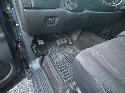 Used 2011 Chevrolet Silverado 2500 LT w/ Interior Plus Package image 9