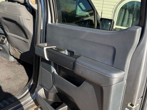 Used 2022 Ford F150 XL w/ STX Appearance Package RWD image 17