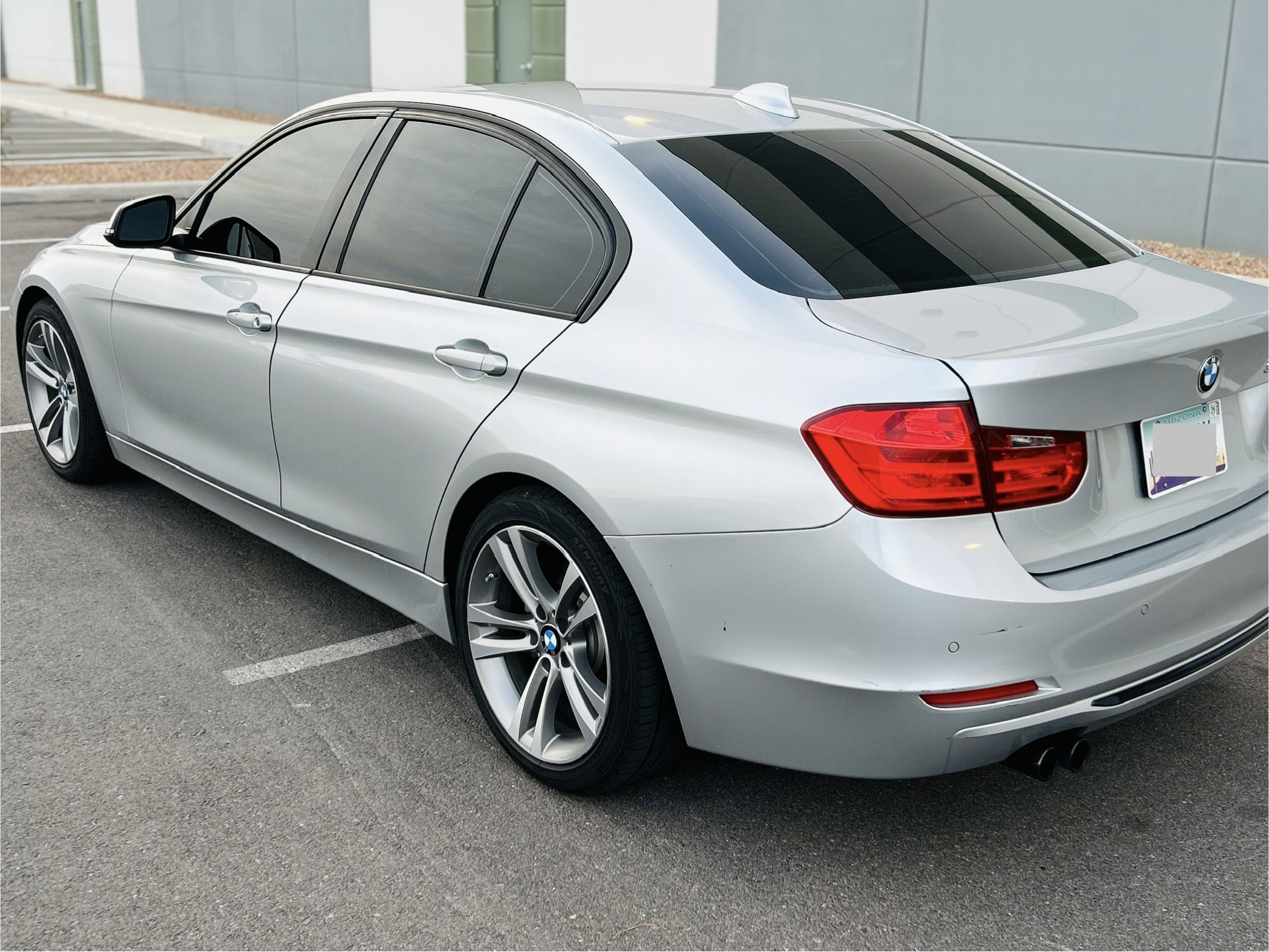 Used 2015 BMW 328i Sedan RWD image 11