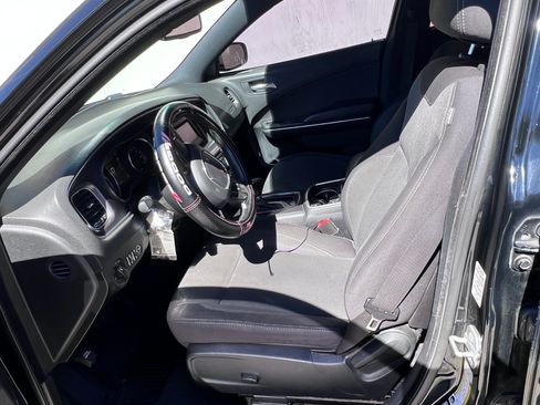 Used 2015 Dodge Charger SE w/ Popular Equipment Group image 8