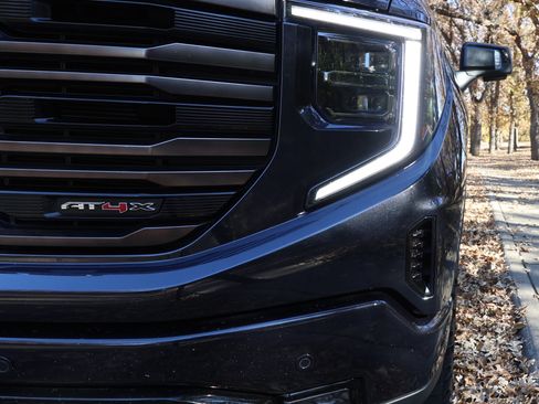 Used 2022 GMC Sierra 1500 AT4X image 20