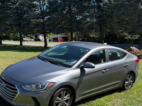 Used 2018 Hyundai Elantra SEL w/ Cargo Package image 18