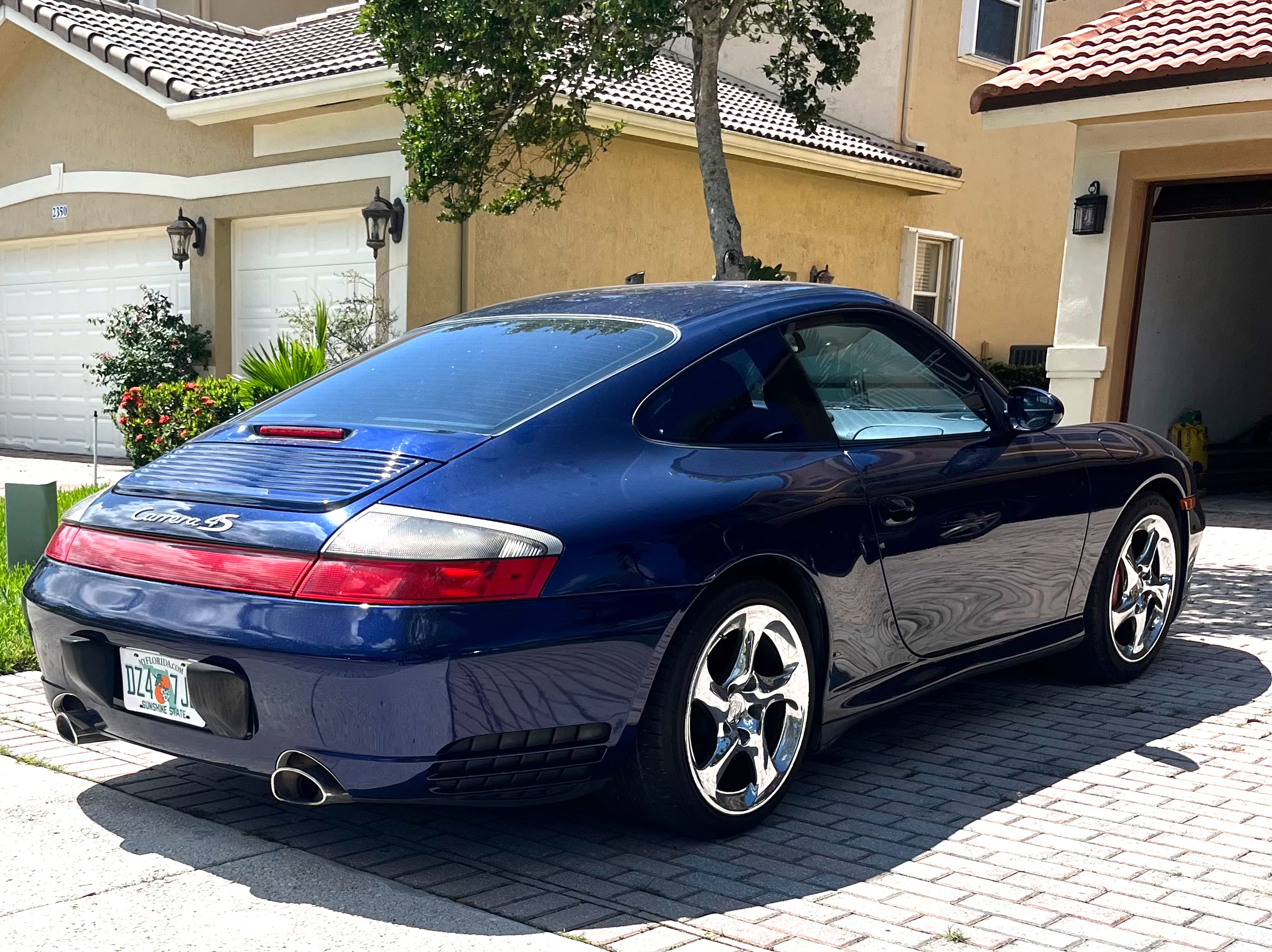 Used 2002 Porsche 911 Carrera 4S AWD/4WD image 8