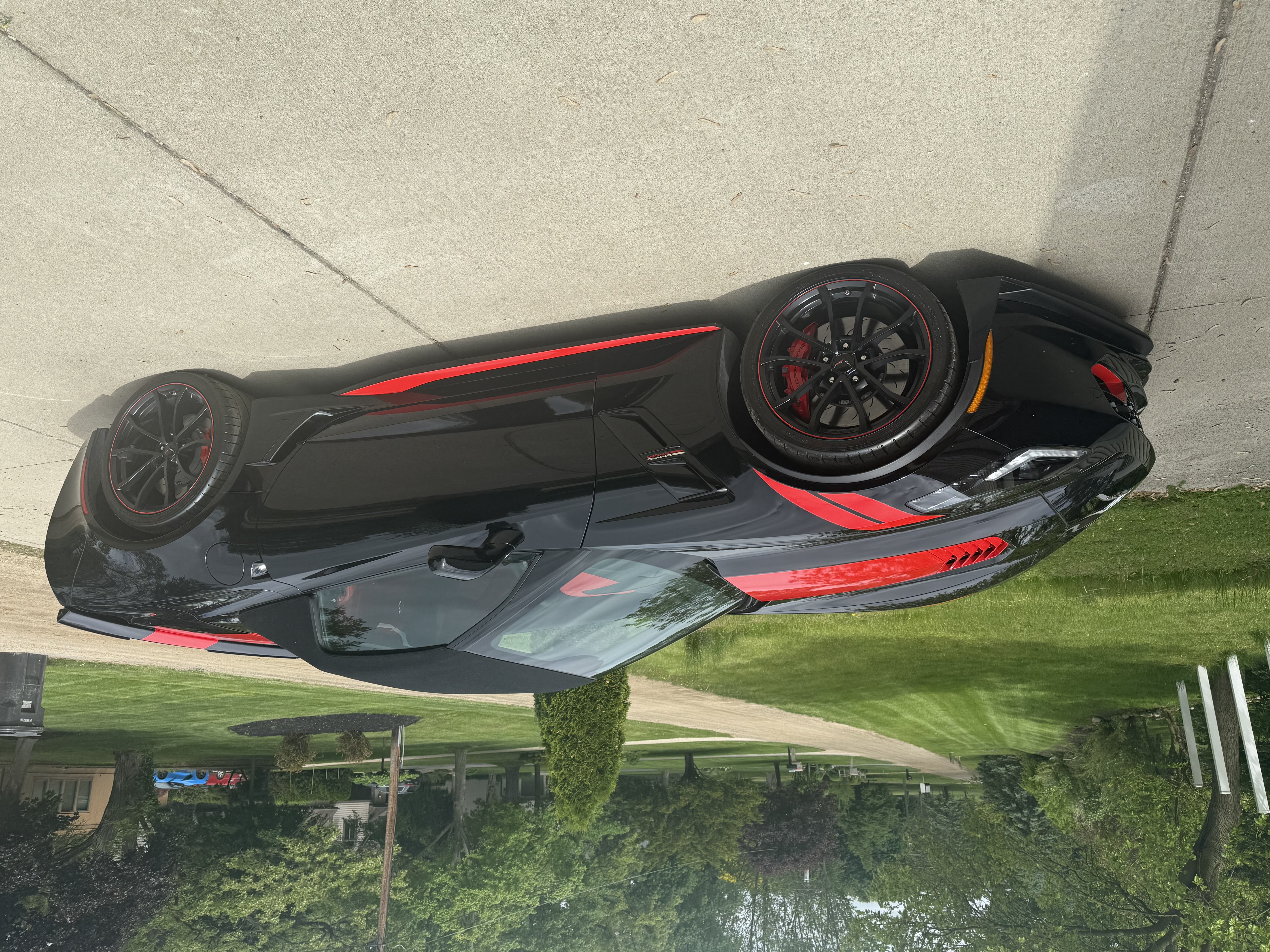 Used 2019 Chevrolet Corvette Grand Sport RWD image 2