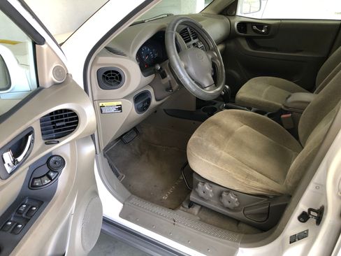 Used 2004 Hyundai Santa Fe GLS FWD image 5