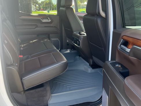 Used 2022 GMC Sierra 1500 Denali w/ Denali Reserve Package AWD/4WD image 14