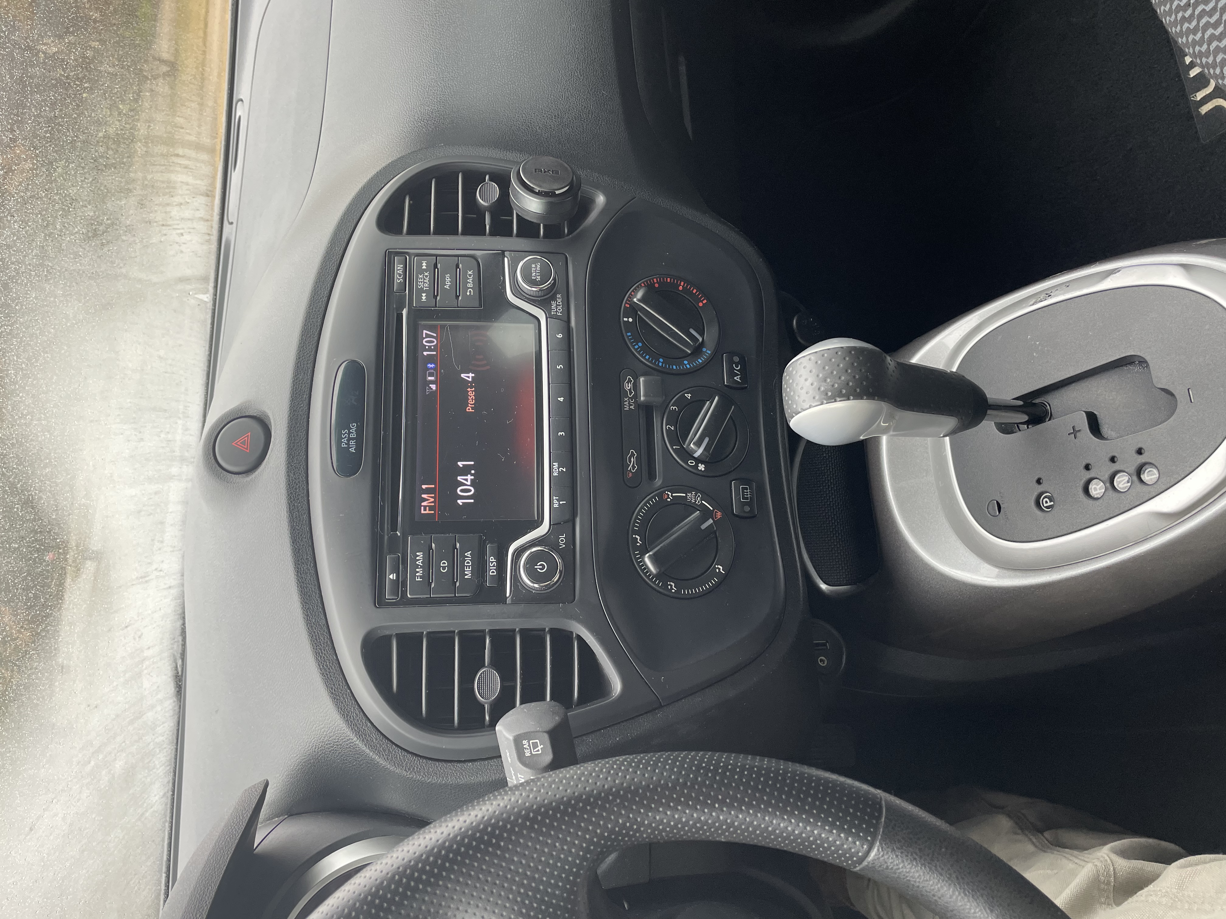 Used 2016 Nissan Juke S FWD image 29